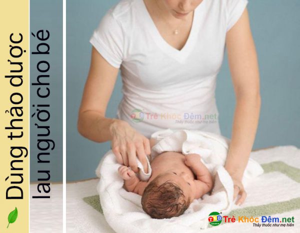 An thai cho mẹ, tránh các hiện tượng động thai, sảy thai - Thuốc như một lớp bảo vệ bé yêu của bạn không bị các ma tà theo - Tránh hơi lạnh của đám tang - Chữa đẹn tang - Bé khóc đêm - Ngủ hay giật mình - Chữa khóc dạ đề - Tránh khỏi bị vía của người nặng vía - Tránh Bà cô, Ông chú theo - Tránh hơi Bốc mộ, cải táng - Tránh không bị yểm bùa - Đảm bảo cho con bạn ngủ ngon và hay ăn chóng lớn